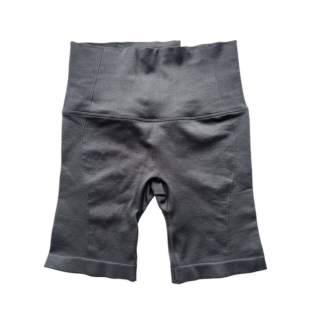 All In Motion Shorts Womens S Black Seamless High-Rise 6" Inseam Moisture-Wickin